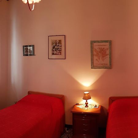 B&B In Centro 圣贝内代托-德尔特龙托 外观 照片
