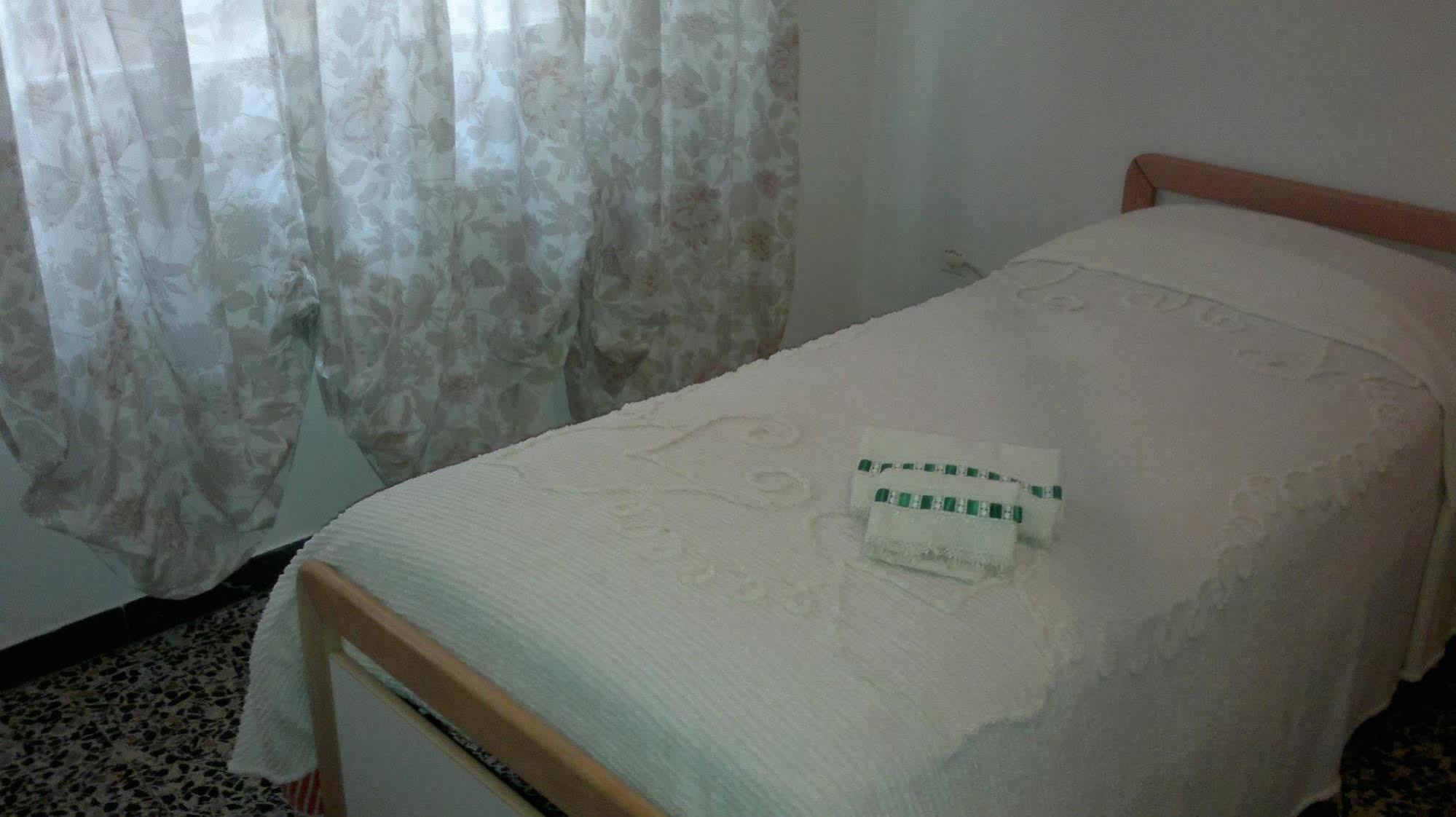B&B In Centro 圣贝内代托-德尔特龙托 外观 照片